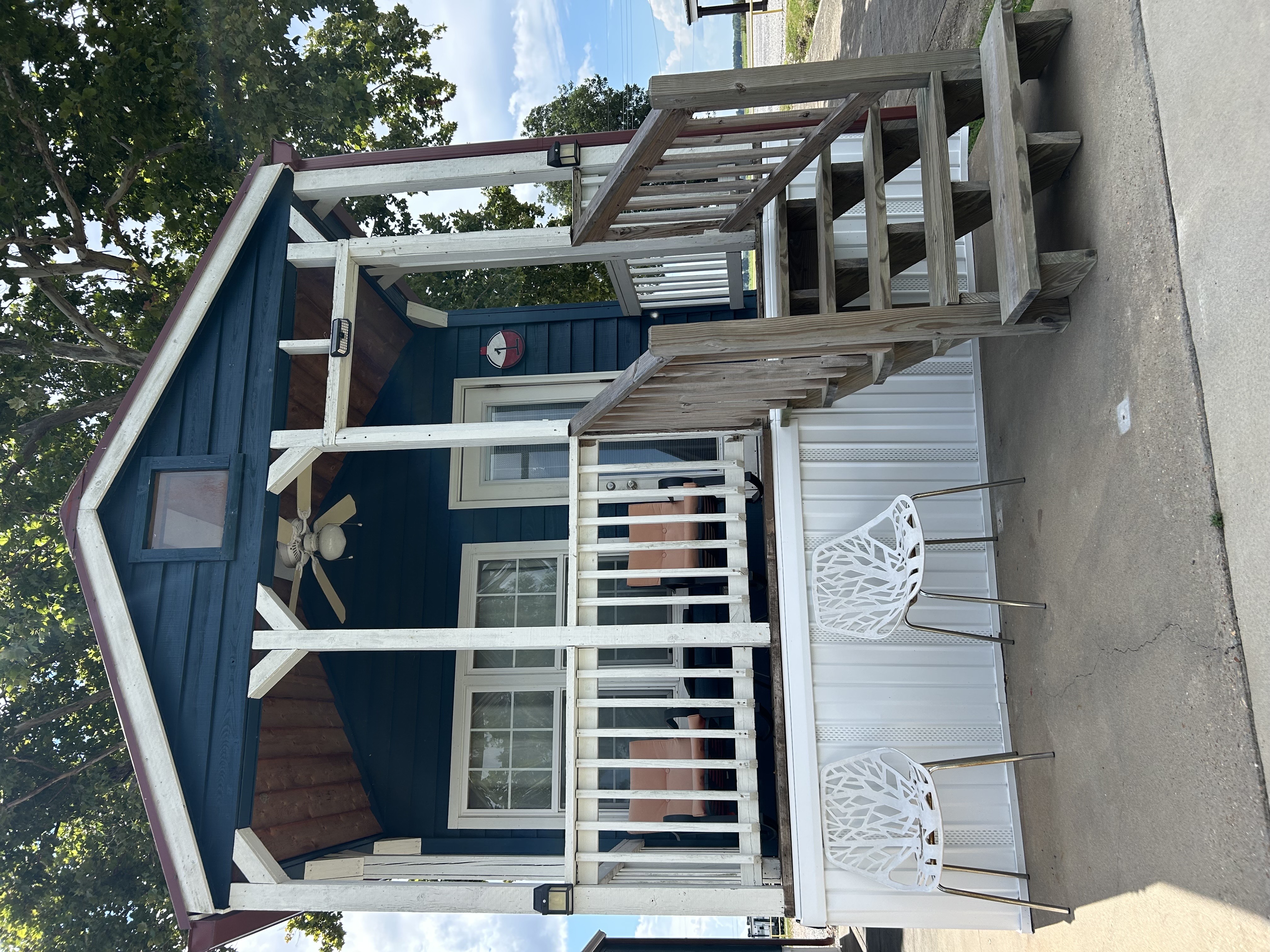 Lake Front Cabin #1