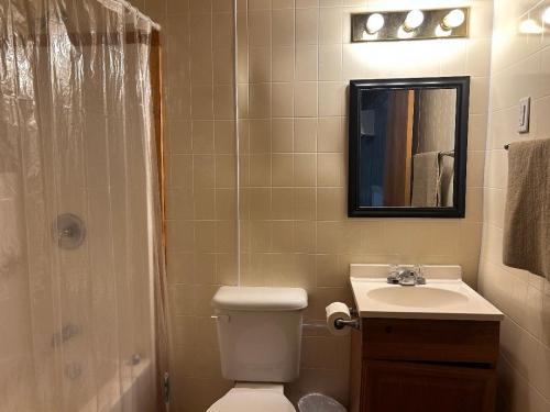 cabin_10_bath