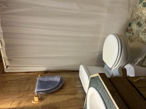 cottage_2_bath